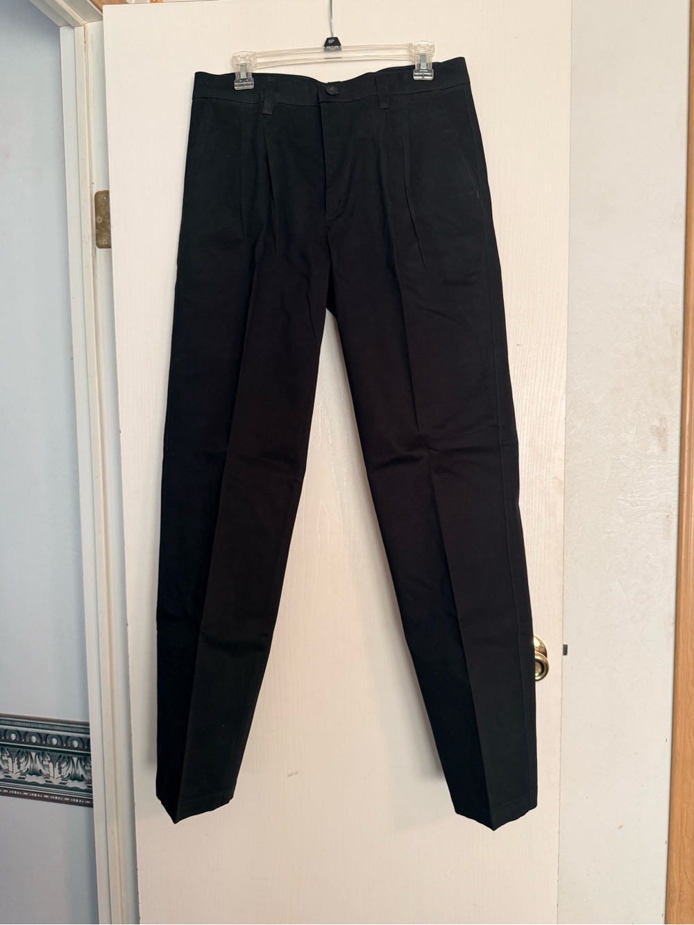 Men’s Wrangler Casuals Pleated Front Relaxed Fit Pants 32x34
